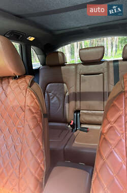 Внедорожник / Кроссовер Audi Q5 2011 в 