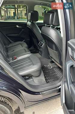 Внедорожник / Кроссовер Audi Q5 2019 в 