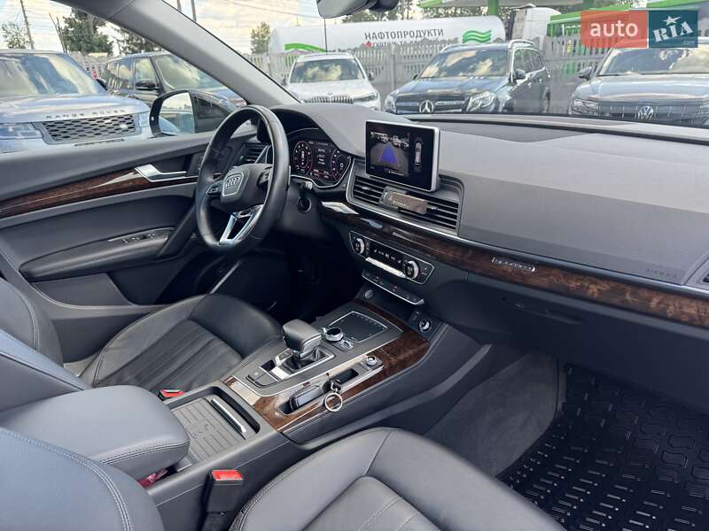 Внедорожник / Кроссовер Audi Q5 2019 в Тернополе