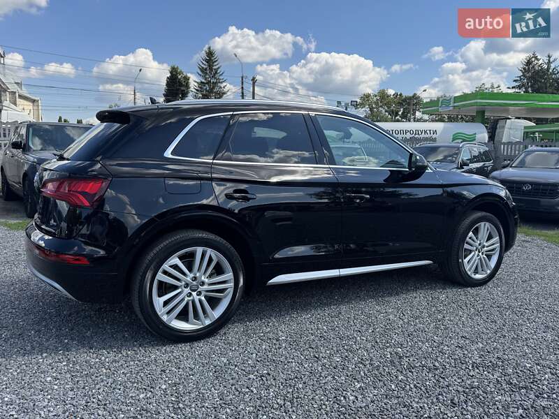 Внедорожник / Кроссовер Audi Q5 2019 в Тернополе