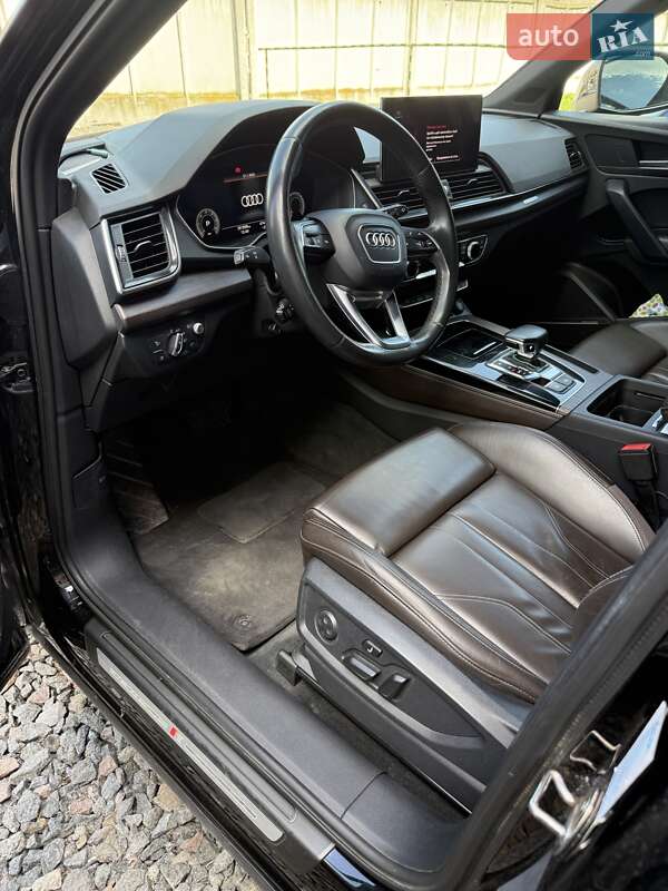 Внедорожник / Кроссовер Audi Q5 2020 в Тернополе