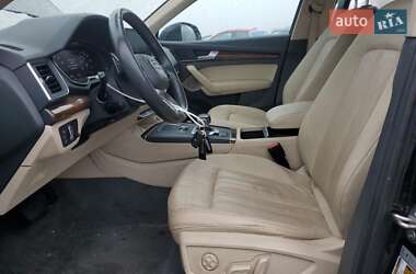 Внедорожник / Кроссовер Audi Q5 2017 в 