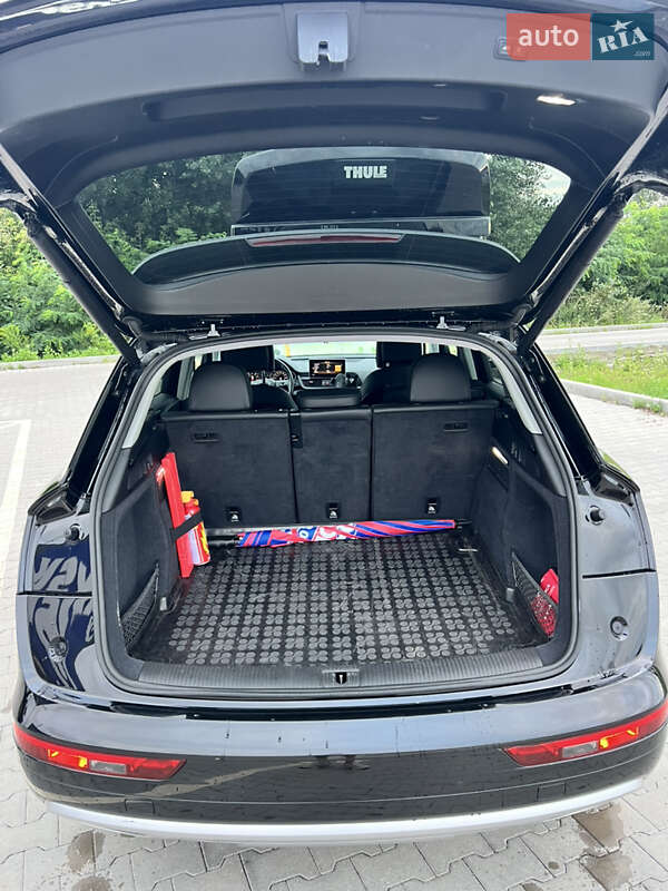 Внедорожник / Кроссовер Audi Q5 2019 в Киеве