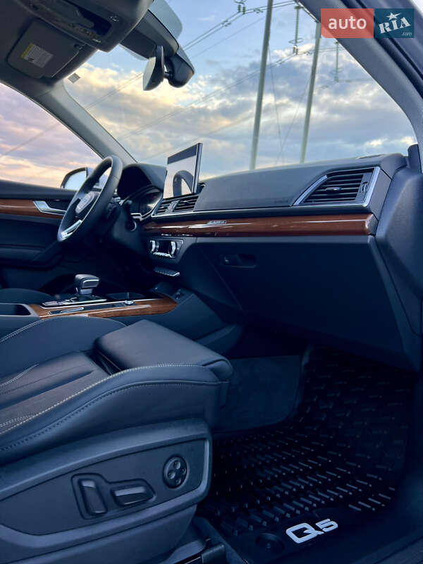 Внедорожник / Кроссовер Audi Q5 2024 в Ивано-Франковске