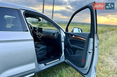 Позашляховик / Кросовер Audi Q5 2024 в 