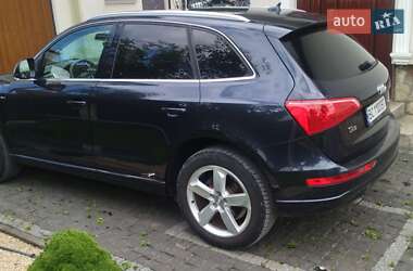 Внедорожник / Кроссовер Audi Q5 2012 в 