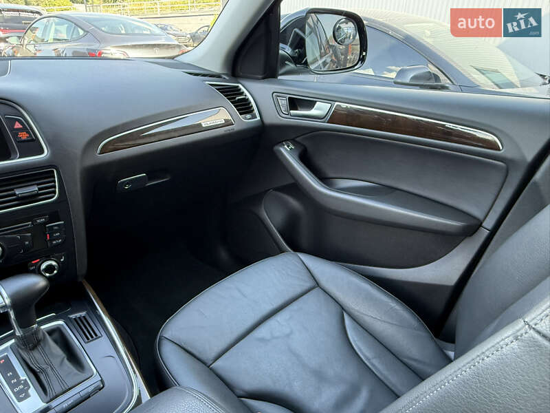 Внедорожник / Кроссовер Audi Q5 2013 в Черновцах