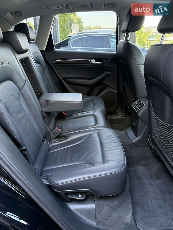 Внедорожник / Кроссовер Audi Q5 2013 в Черновцах