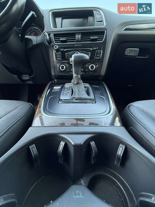 Внедорожник / Кроссовер Audi Q5 2013 в Черновцах