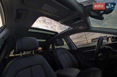 Внедорожник / Кроссовер Audi Q5 2017 в 