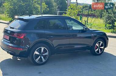 Внедорожник / Кроссовер Audi Q5 2024 в 