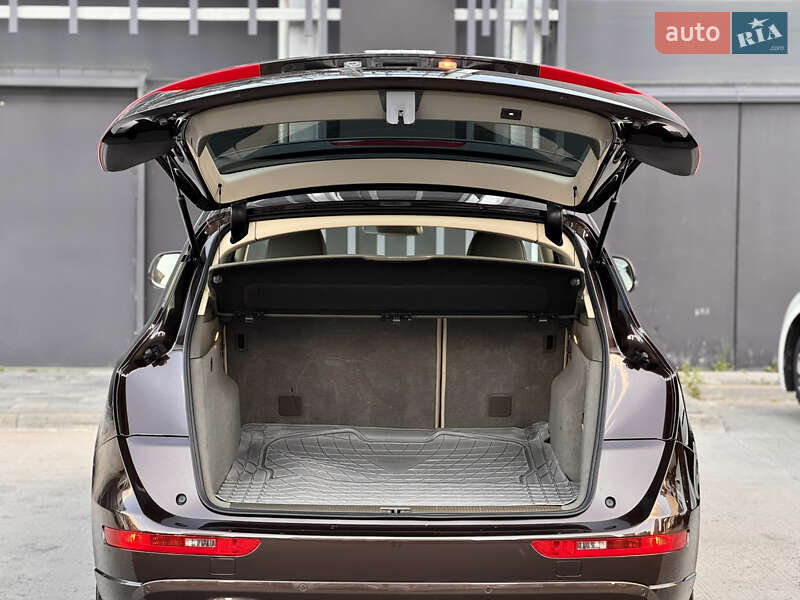 Позашляховик / Кросовер Audi Q5 2011 в Києві