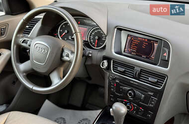 Внедорожник / Кроссовер Audi Q5 2011 в 
