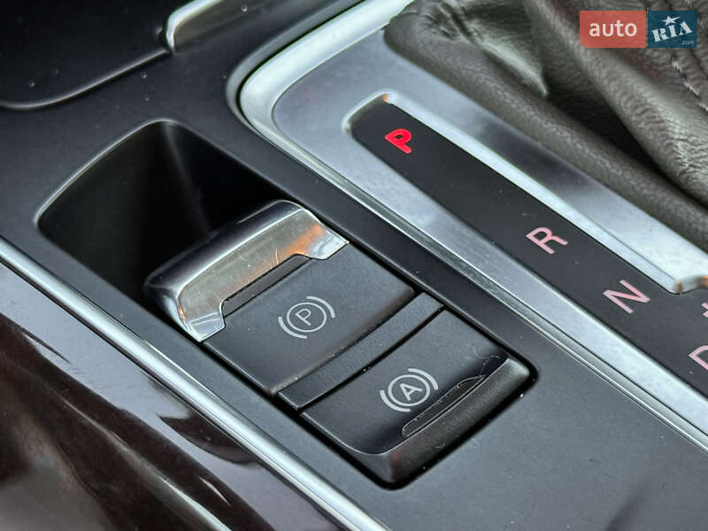 Позашляховик / Кросовер Audi Q5 2011 в Києві