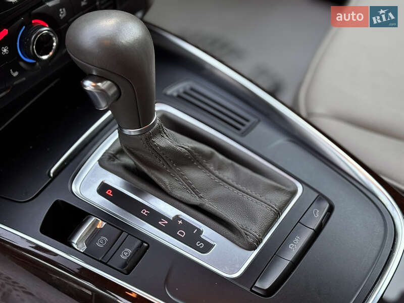 Позашляховик / Кросовер Audi Q5 2011 в Києві