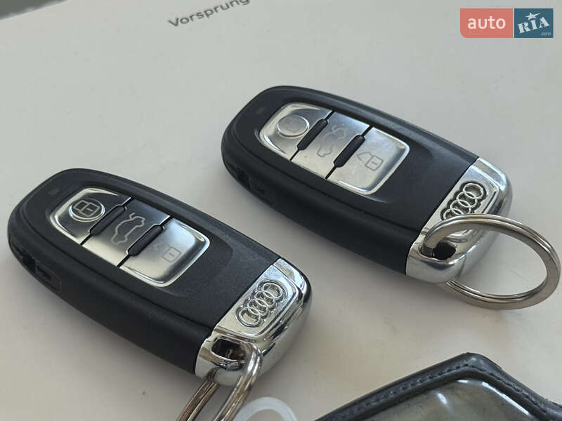 Позашляховик / Кросовер Audi Q5 2011 в Києві