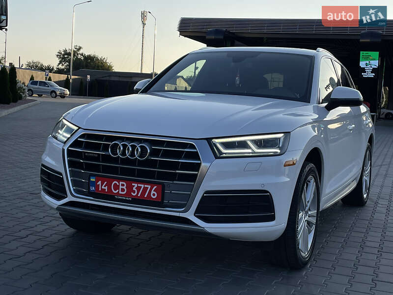 Внедорожник / Кроссовер Audi Q5 2018 в Луцке