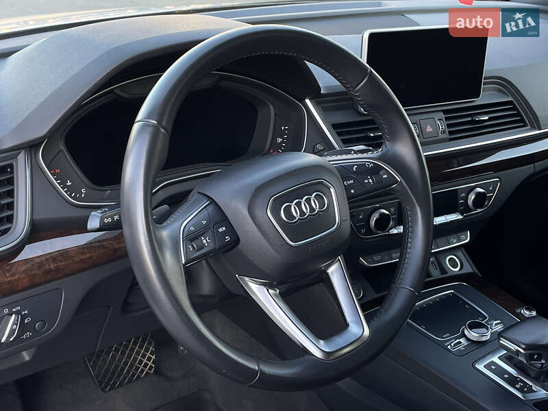 Внедорожник / Кроссовер Audi Q5 2018 в Луцке
