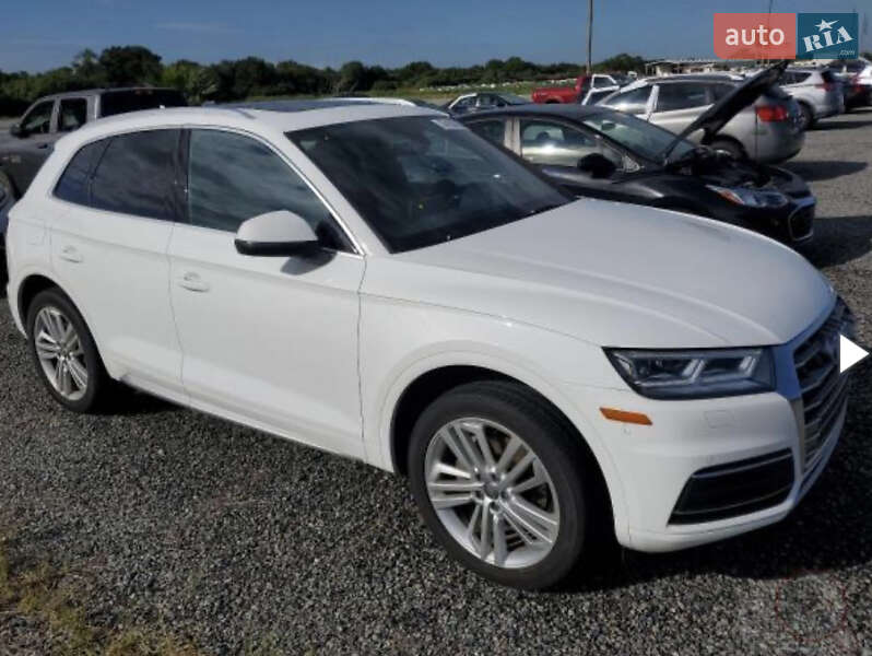 Внедорожник / Кроссовер Audi Q5 2018 в Луцке