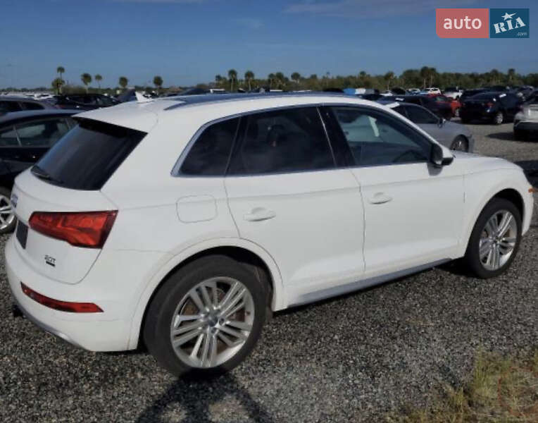 Внедорожник / Кроссовер Audi Q5 2018 в Луцке