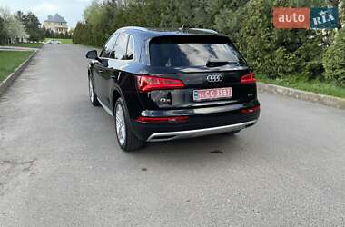 Внедорожник / Кроссовер Audi Q5 2019 в 