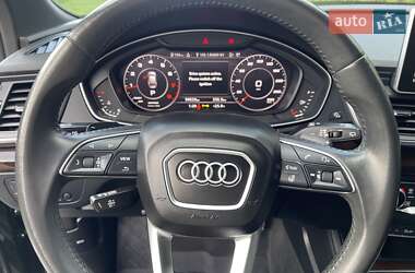 Внедорожник / Кроссовер Audi Q5 2019 в 