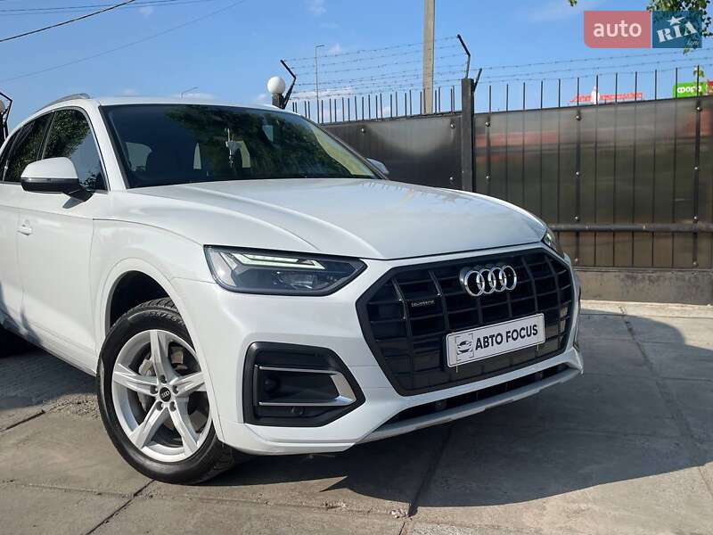 Внедорожник / Кроссовер Audi Q5 2021 в Киеве