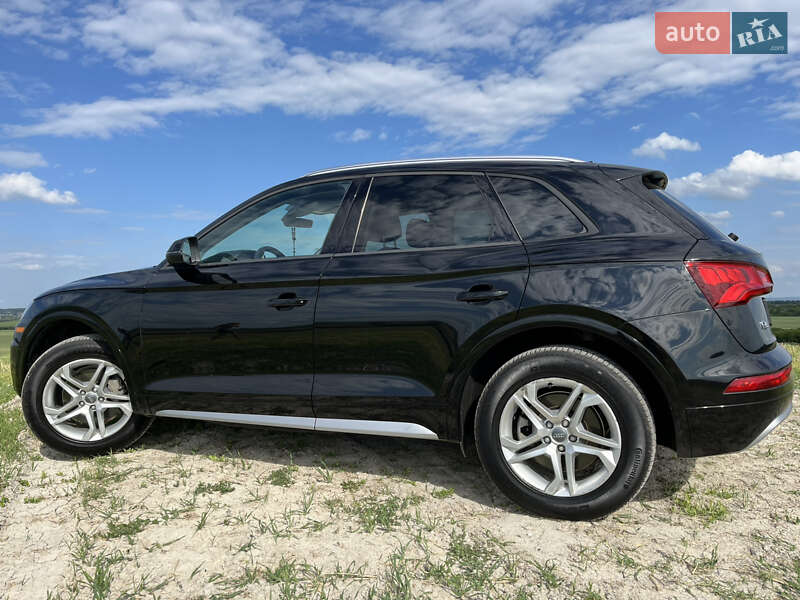 Внедорожник / Кроссовер Audi Q5 2018 в Львове