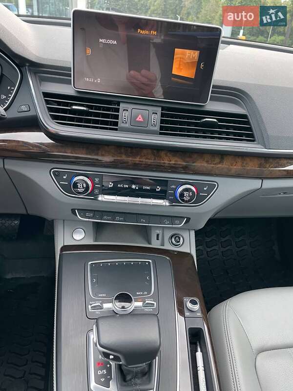 Внедорожник / Кроссовер Audi Q5 2019 в Львове