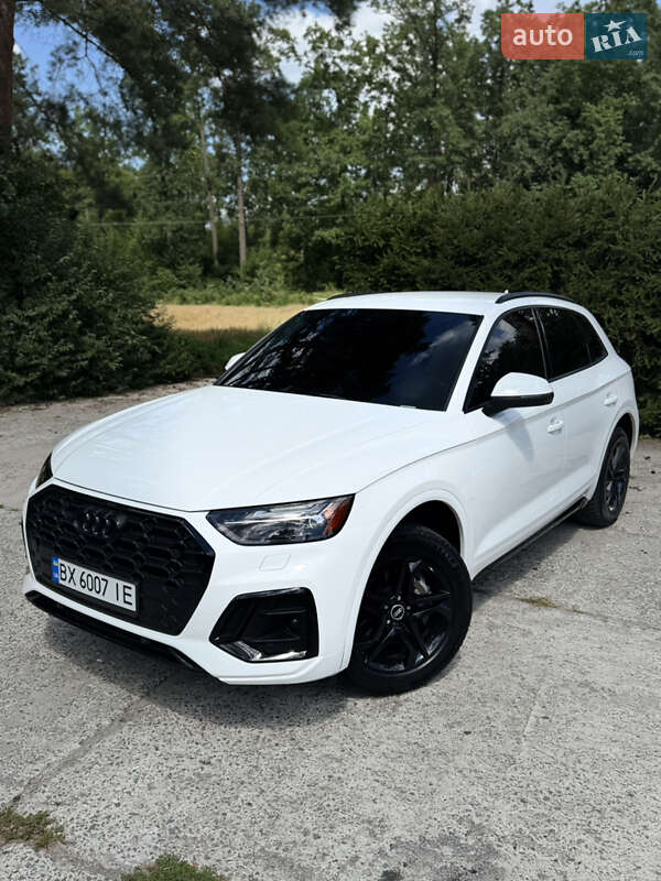 Внедорожник / Кроссовер Audi Q5 2020 в Шепетовке