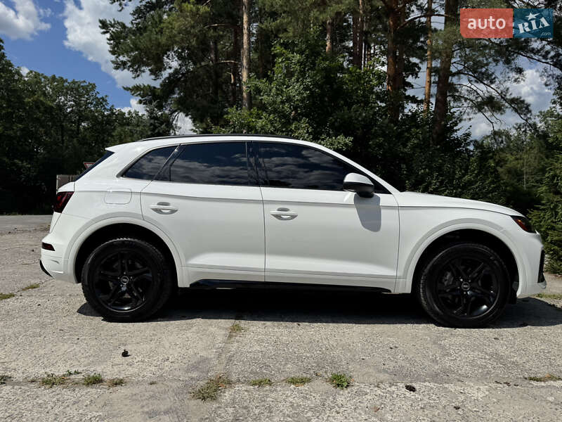 Внедорожник / Кроссовер Audi Q5 2020 в Шепетовке