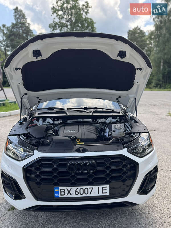 Внедорожник / Кроссовер Audi Q5 2020 в Шепетовке