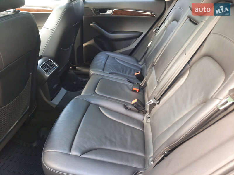 Внедорожник / Кроссовер Audi Q5 2012 в Киеве