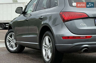 Внедорожник / Кроссовер Audi Q5 2017 в 