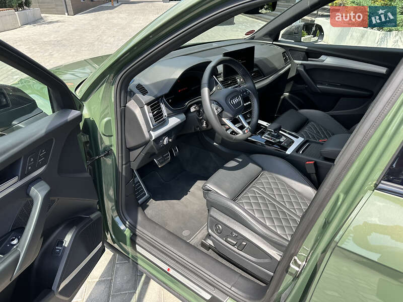 Внедорожник / Кроссовер Audi Q5 2021 в Черновцах