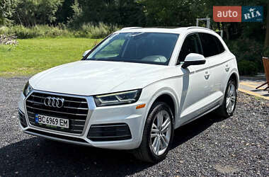 Внедорожник / Кроссовер Audi Q5 2018 в 