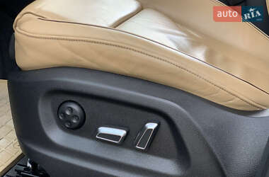 Внедорожник / Кроссовер Audi Q5 2012 в 