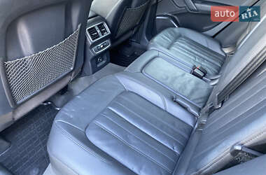 Внедорожник / Кроссовер Audi Q5 2017 в 