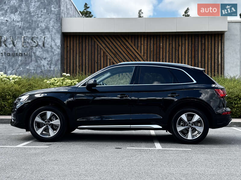 Внедорожник / Кроссовер Audi Q5 2023 в Киеве