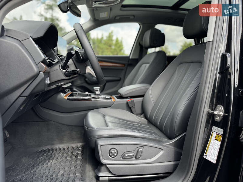 Внедорожник / Кроссовер Audi Q5 2023 в Киеве