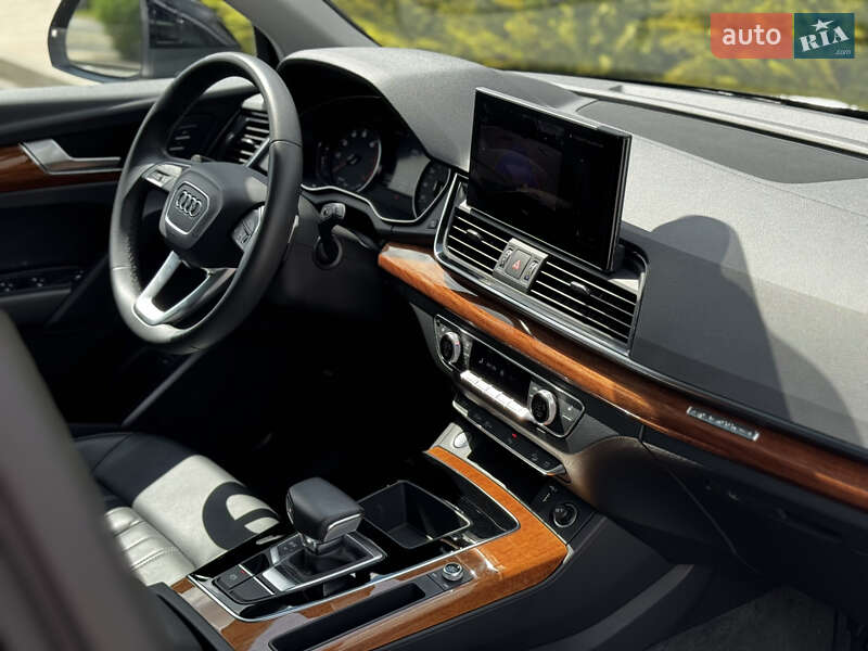 Внедорожник / Кроссовер Audi Q5 2023 в Киеве