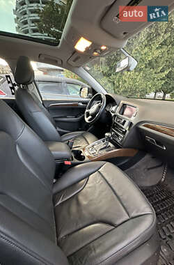 Внедорожник / Кроссовер Audi Q5 2015 в 