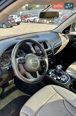Внедорожник / Кроссовер Audi Q5 2016 в 