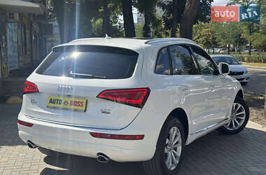 Внедорожник / Кроссовер Audi Q5 2015 в 