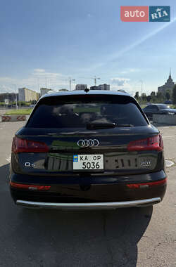 Внедорожник / Кроссовер Audi Q5 2018 в 
