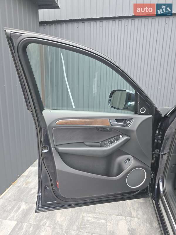 Внедорожник / Кроссовер Audi Q5 2014 в Луцке