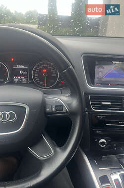 Внедорожник / Кроссовер Audi Q5 2015 в 
