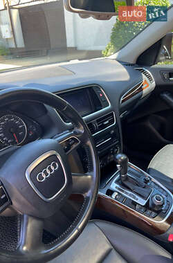 Внедорожник / Кроссовер Audi Q5 2011 в 