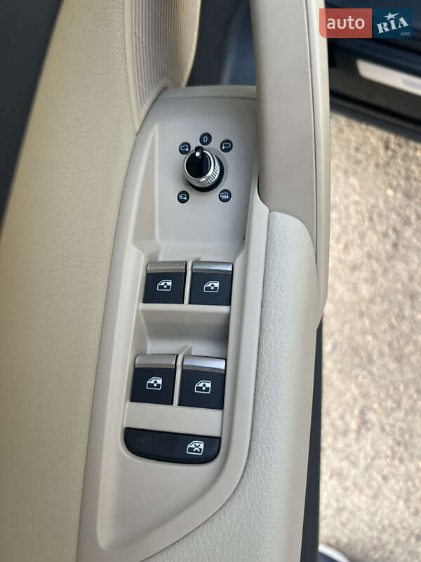 Внедорожник / Кроссовер Audi Q5 2017 в Ровно