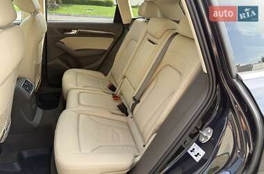 Внедорожник / Кроссовер Audi Q5 2015 в 